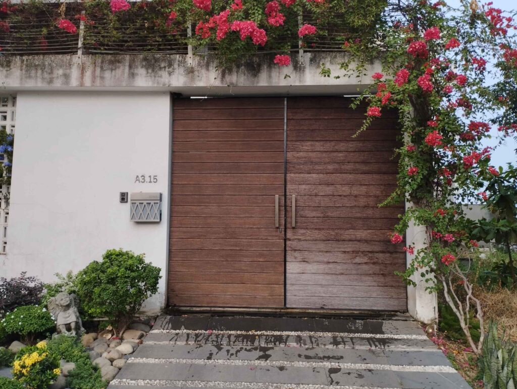 bao duong san tre ngoai troi bt q7 4 BẢO DƯỠNG CỔNG TRE BT Q7