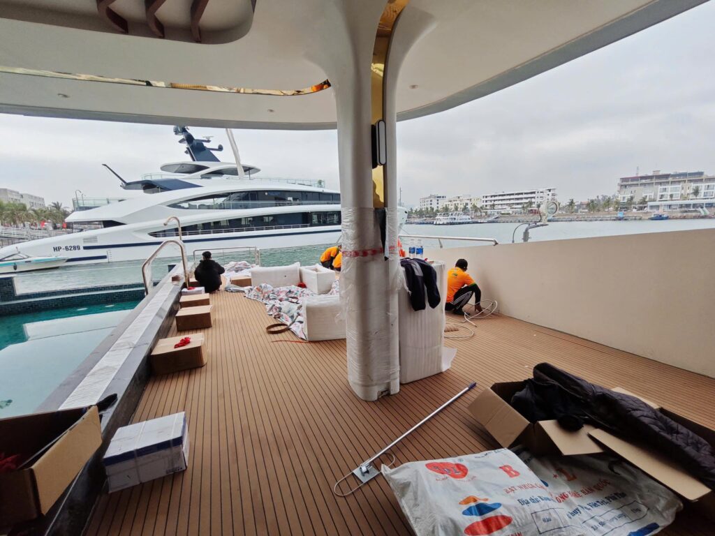 san tau calista yacht deck 4 DU THUYỀN 6 SAO CALISTA